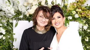 Comunicat: Carmen Tănase descoperă secretul tinereții cu ajutorul injectarilor cu acid hialuronic, conform recomandării Dr. Dana Miricioiu