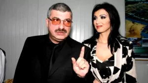 Adriana Bahmuțeanu, cunoscuta prezentatoare TV, a dezvăluit recent că își dorește să se împace cu fostul ei soț, Silviu Prigoană. Ea a mărturisit că face eforturi considerabile, rugându-se la cer și pământ pentru a-și atinge acest obiectiv.