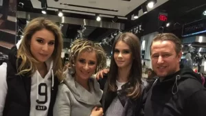 Rebecca Dumitrescu, fiica Anamariei Prodan, a vorbit cu sinceritate despre impactul emoțional pe care l-a avut asupra ei divorțul mamei sale de Laurențiu Reghecampf.