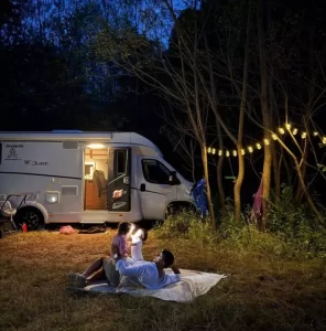 Laura Cosoi, vacanță cu rulota în Munții Apuseni: „Și atunci când crezi că nu mai poți, mai poți puțin”