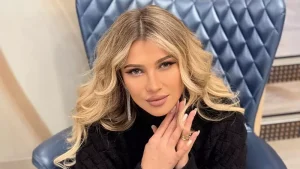 Lora, confesiuni emoționante de sărbători. Amintirea ultimului Crăciun alături de mama sa: „Știam că va fi ultima dată”