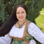 Cum arată vila impresionantă a Mariei Dragomiroiu din nordul Capitalei. Artista a amenajat totul după propriile idei