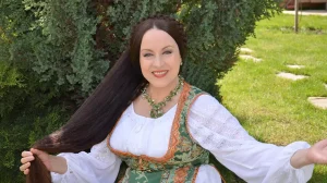 Cum arată vila impresionantă a Mariei Dragomiroiu din nordul Capitalei. Artista a amenajat totul după propriile idei